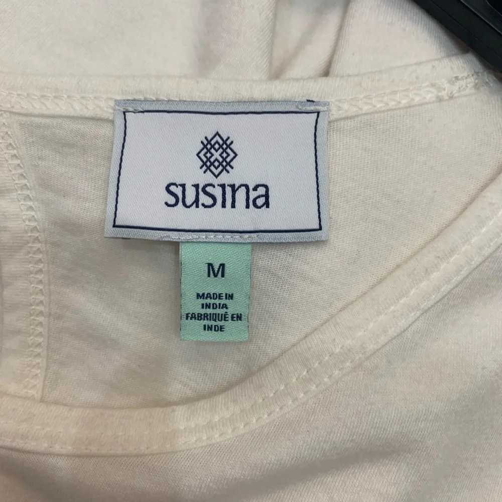 SUSINA Draped Ruffle Panel Tee - Picture 5 of 6